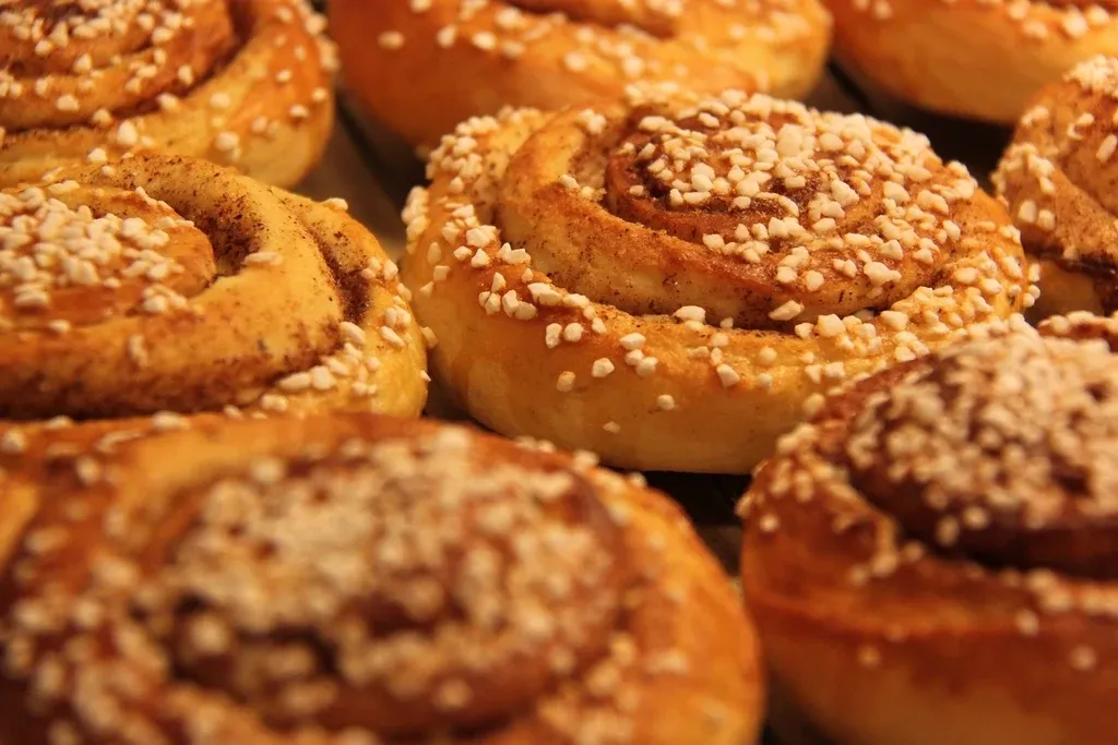 Cinnamon pastries straight from the oven